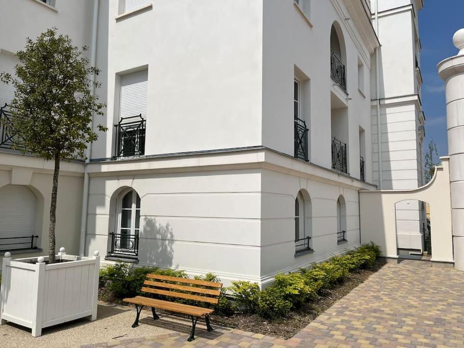 Superbe Appartement Tres Confortable Serris Exterior foto